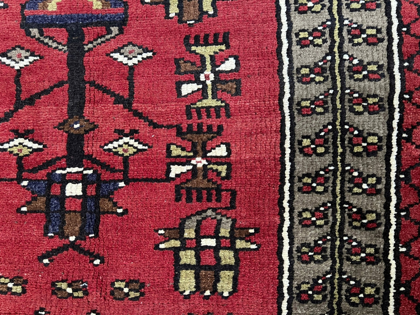 Konya vintage wool turkish rug shop san francisco bay area. Oriental rug store palo alto, berkeley. Scatter handmade rug