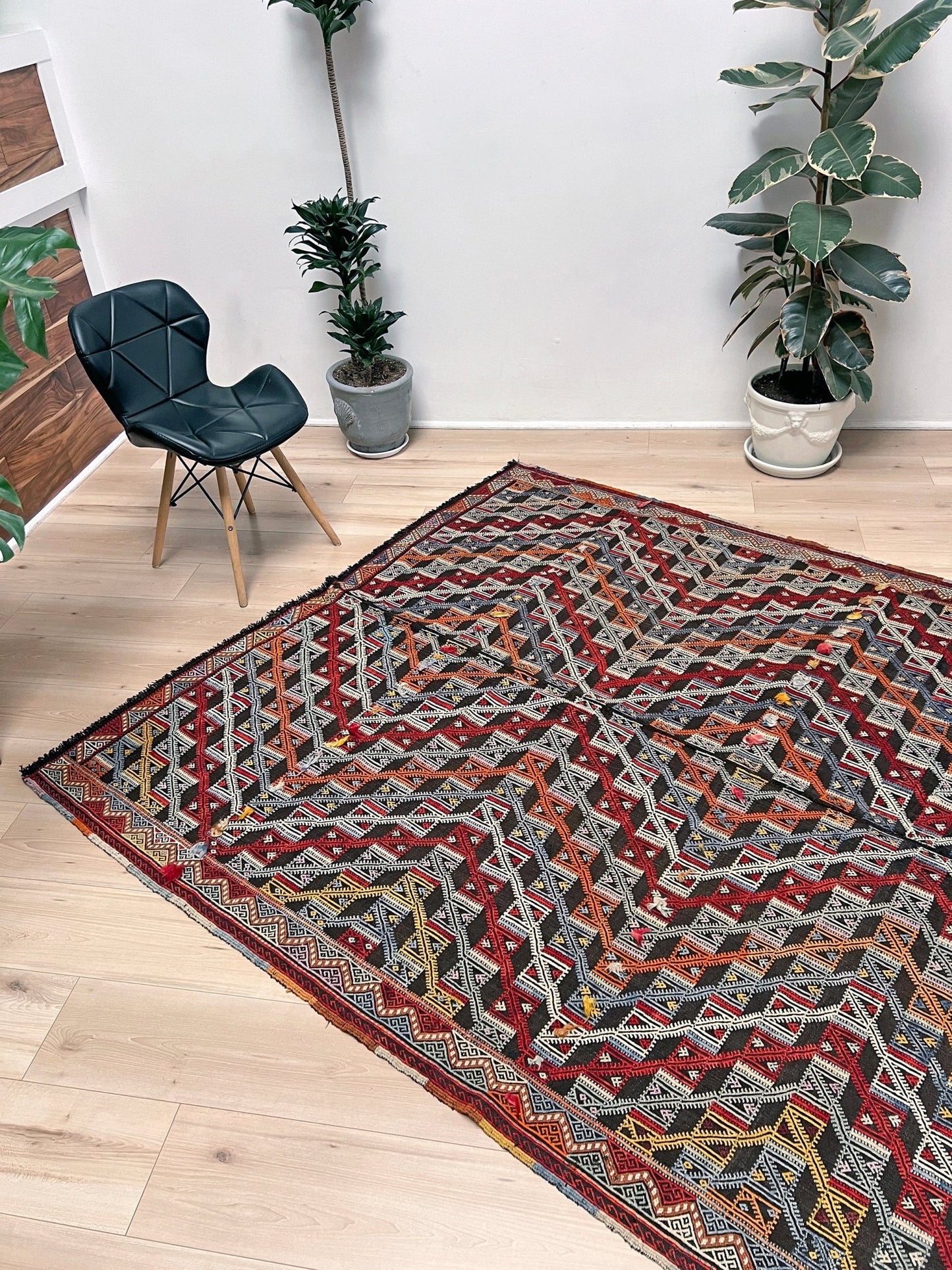 handmade turkish kilim rug shop san francisco bay area. Warm color, vibrant color  turkish rug shop berkeley oriental rug shopping online  Californiz