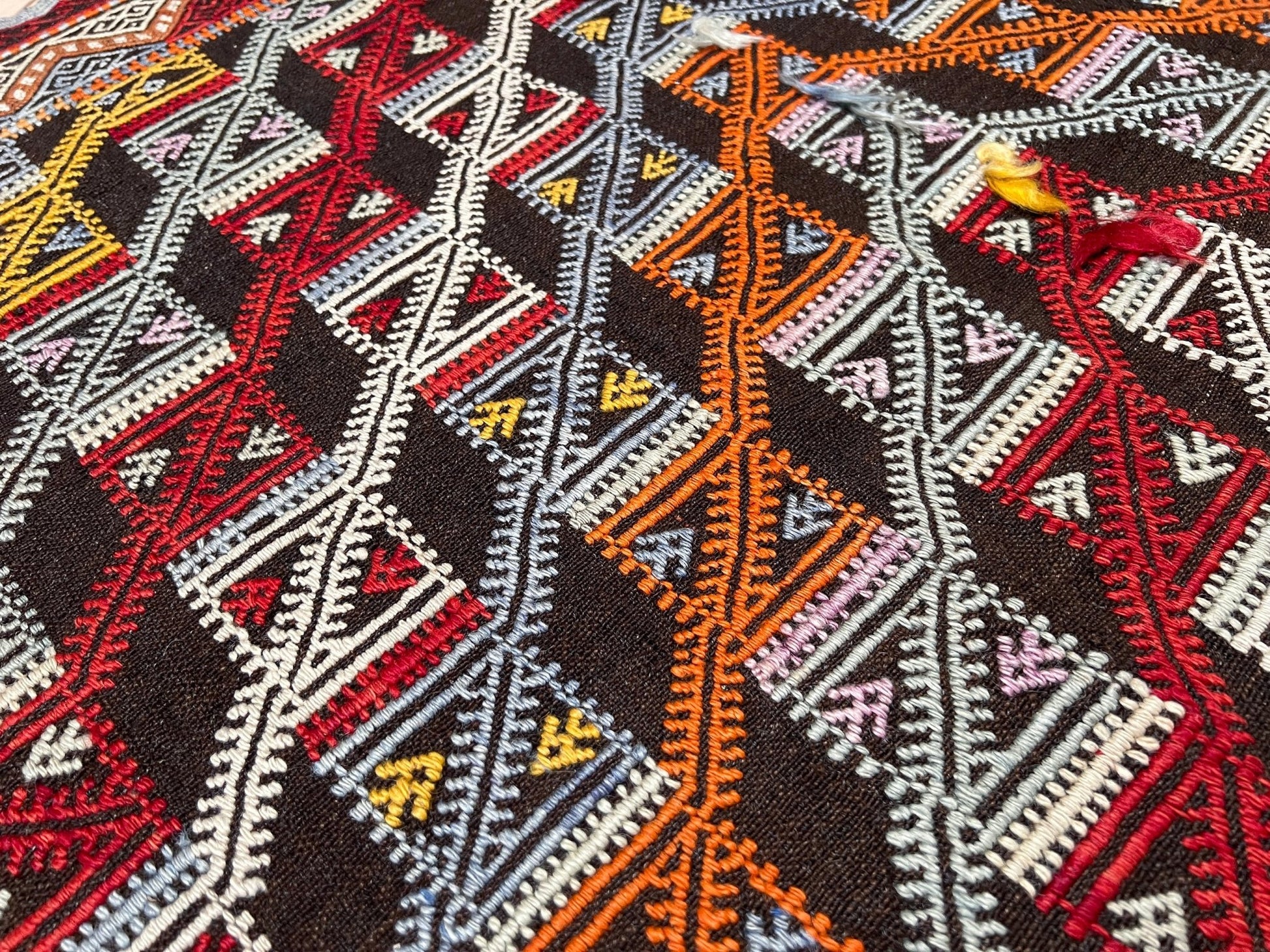 handmade turkish kilim rug shop san francisco bay area. Warm color, vibrant color  turkish rug shop berkeley oriental rug shopping online  Californiz