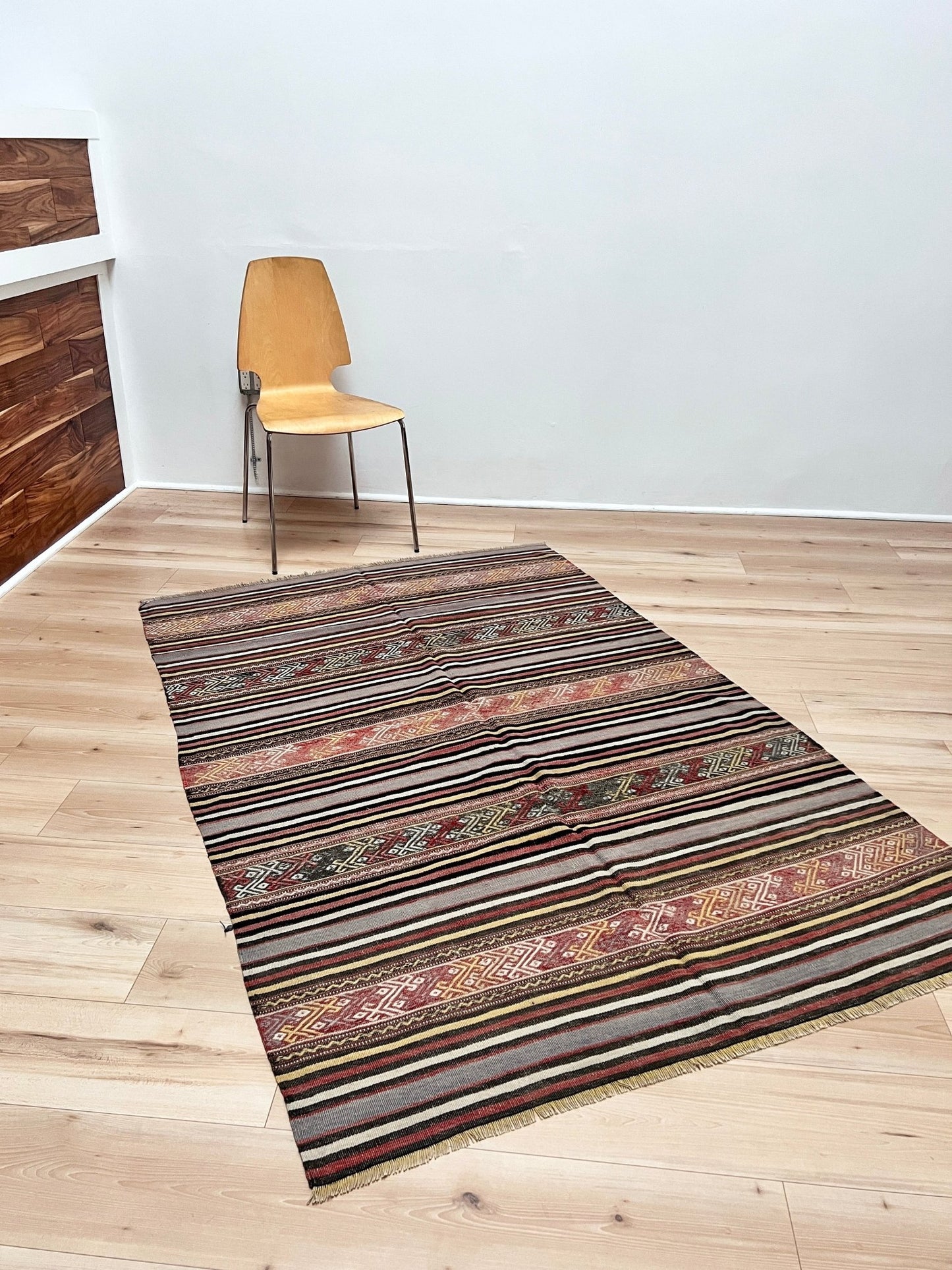 Milas vintage turkish kilim rug shop san francisco bay area. Buy rug online. Vintage rug shop portland, seattle, berkeley.