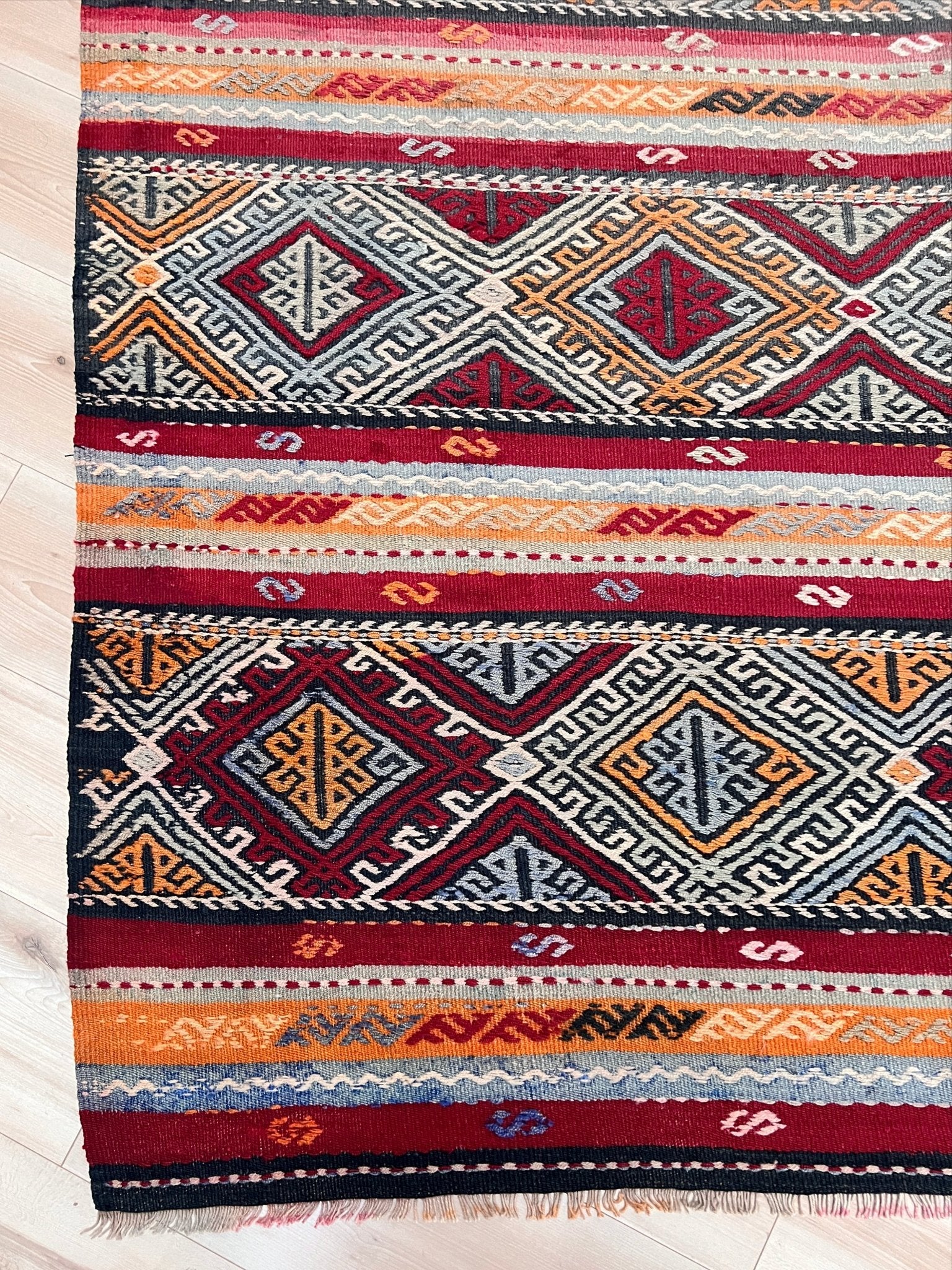 malatya cicim turkish kilim rug shop san francisco bay area. Oriental rug near me Berkeley, Portland Toronto. Buy kilim rug