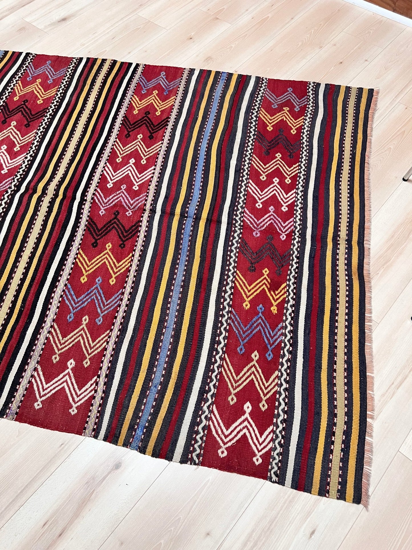 Cicim Turkish kilim rug shop san francisco bay area. Buy oriental kilim rug online free shipping to USA and Canada.