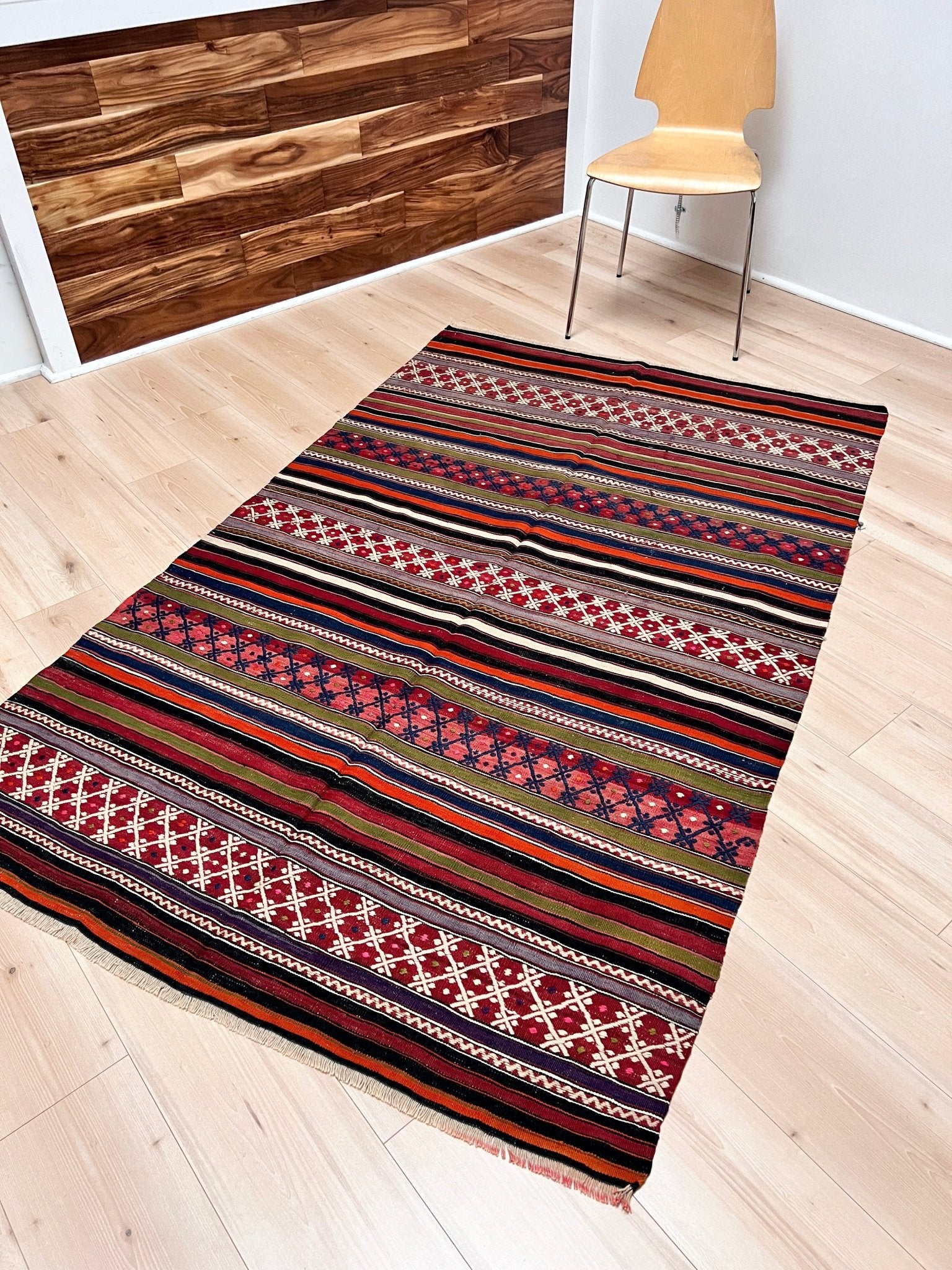 Pergamum handmade wool kilim turkish rug shop San Francisco Bay Area Portland Seattle. Buy handmade rugs online free shipping