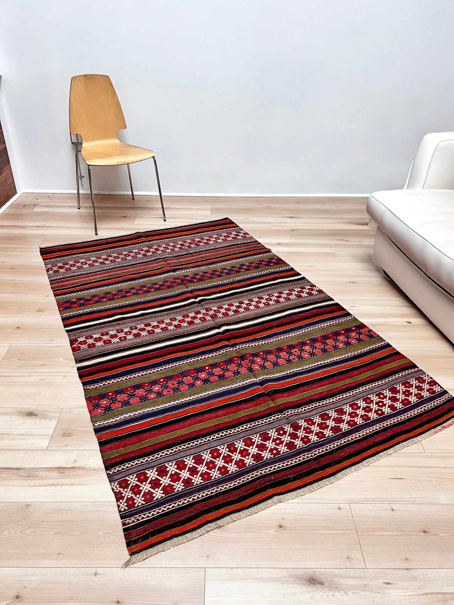 Pergamum handmade wool kilim turkish rug shop San Francisco Bay Area Portland Seattle. Buy handmade rugs online free shipping