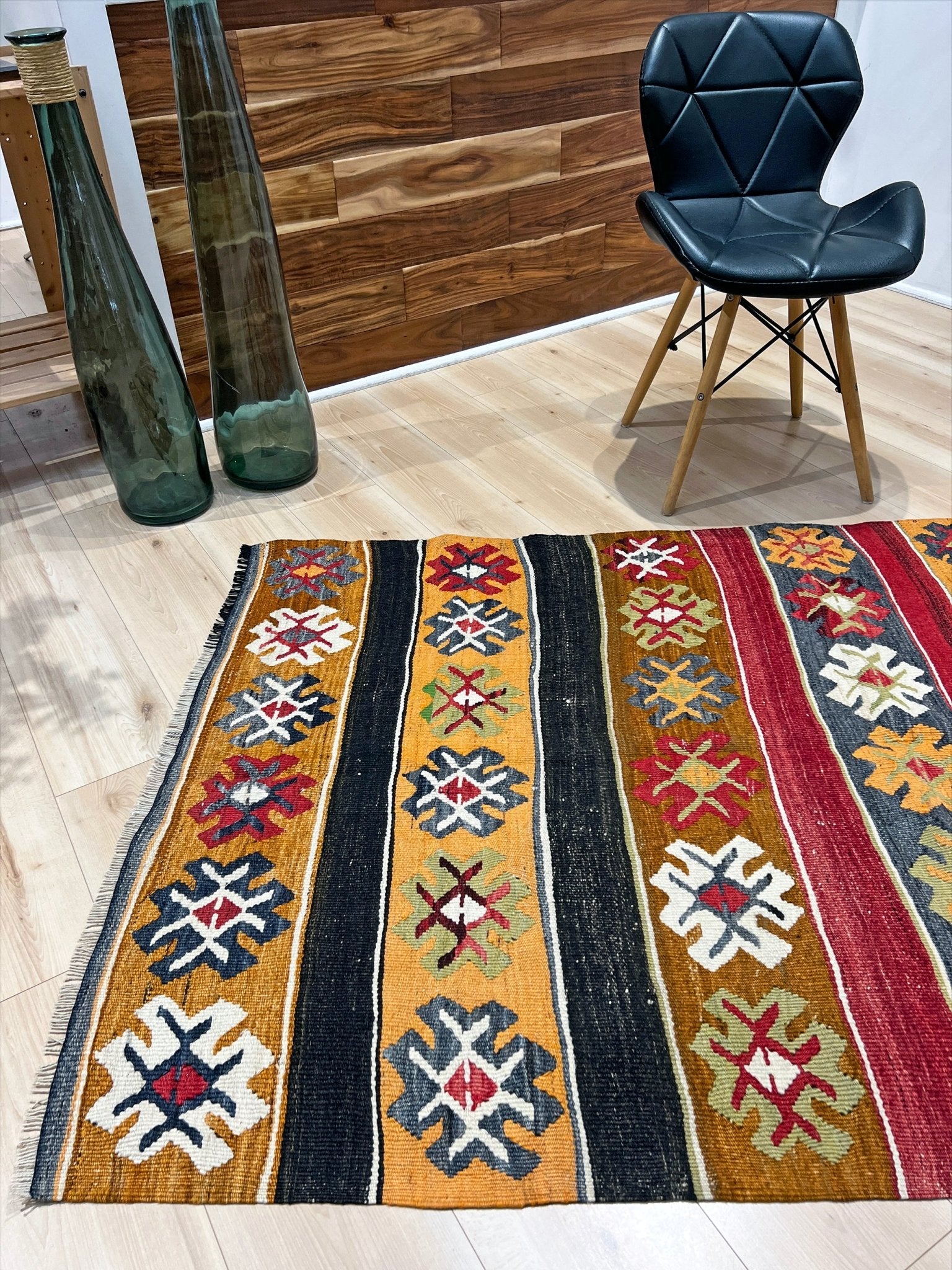 Denizli floral turkish kilim rug shop. Oriental rug shop san francisco. Buy flatweave kilim rug online. 