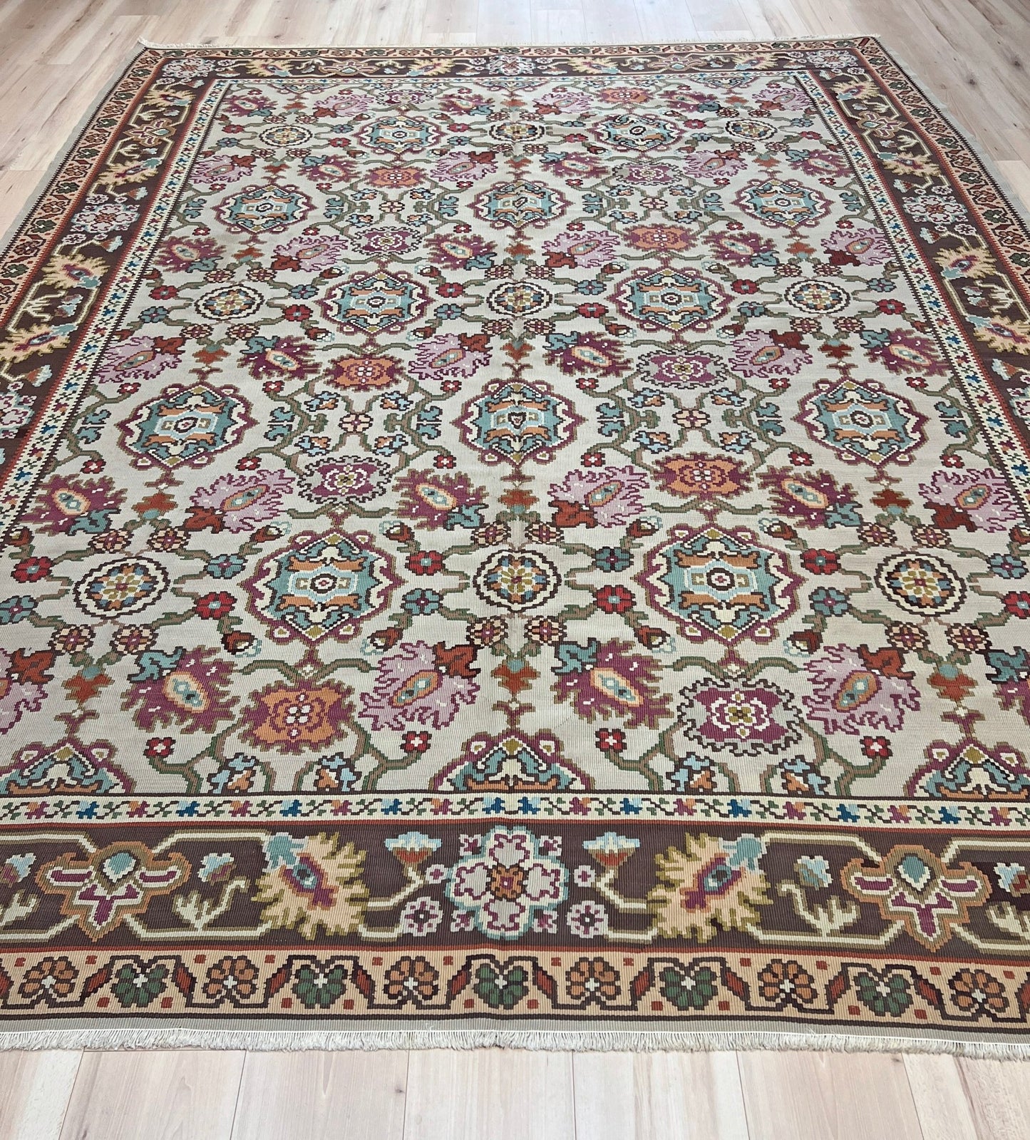 Antique Floral Balkan Turkish kilim rug. Oriental rugs shop san Francisco bay area. Buy Kilim rug online flatweave Canada USA