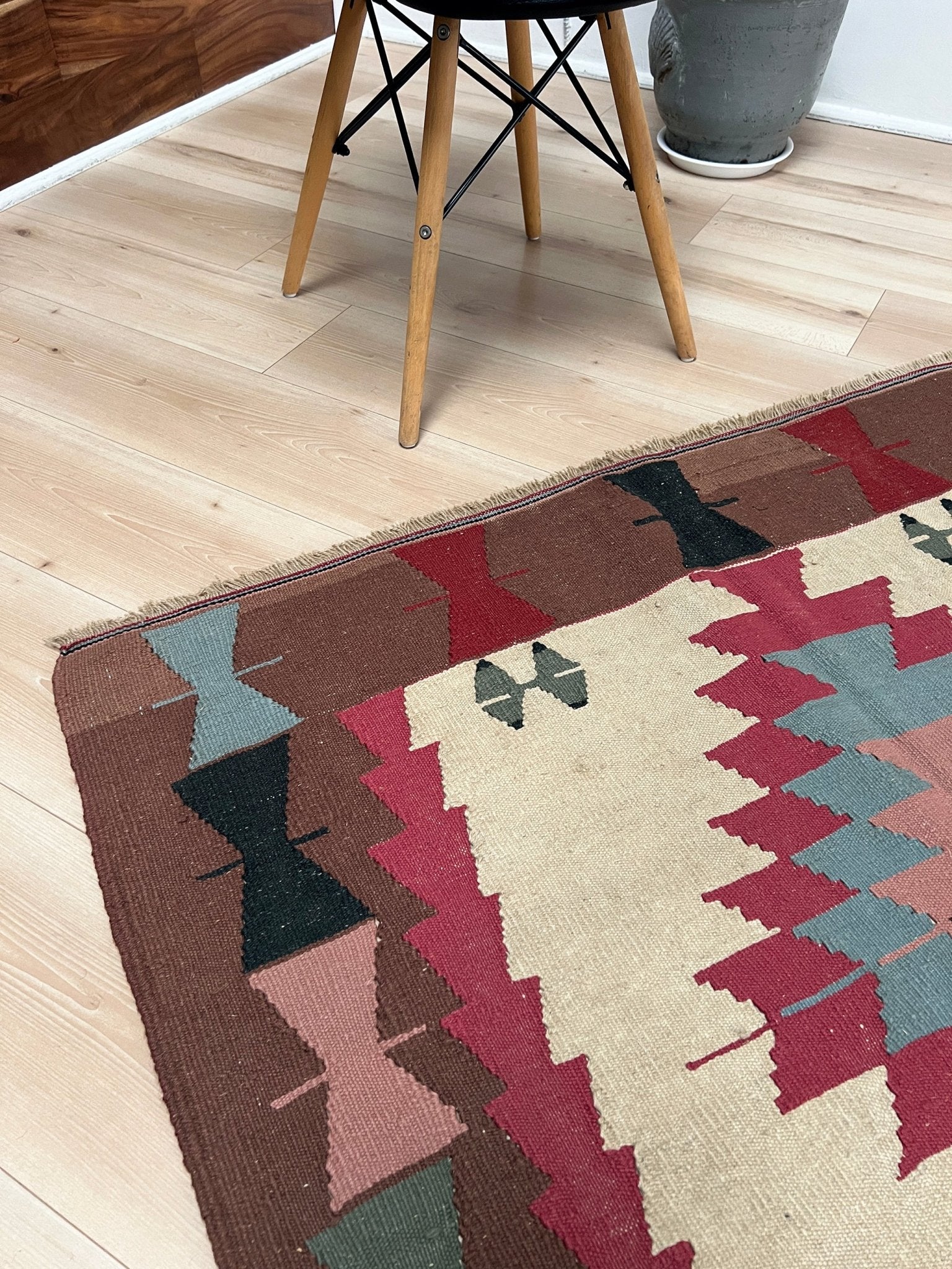 Navajo style flatweave Turkish Kilim rug shop san francisco bay  area. Handmade small wool carpet. Buy handmade rugs online