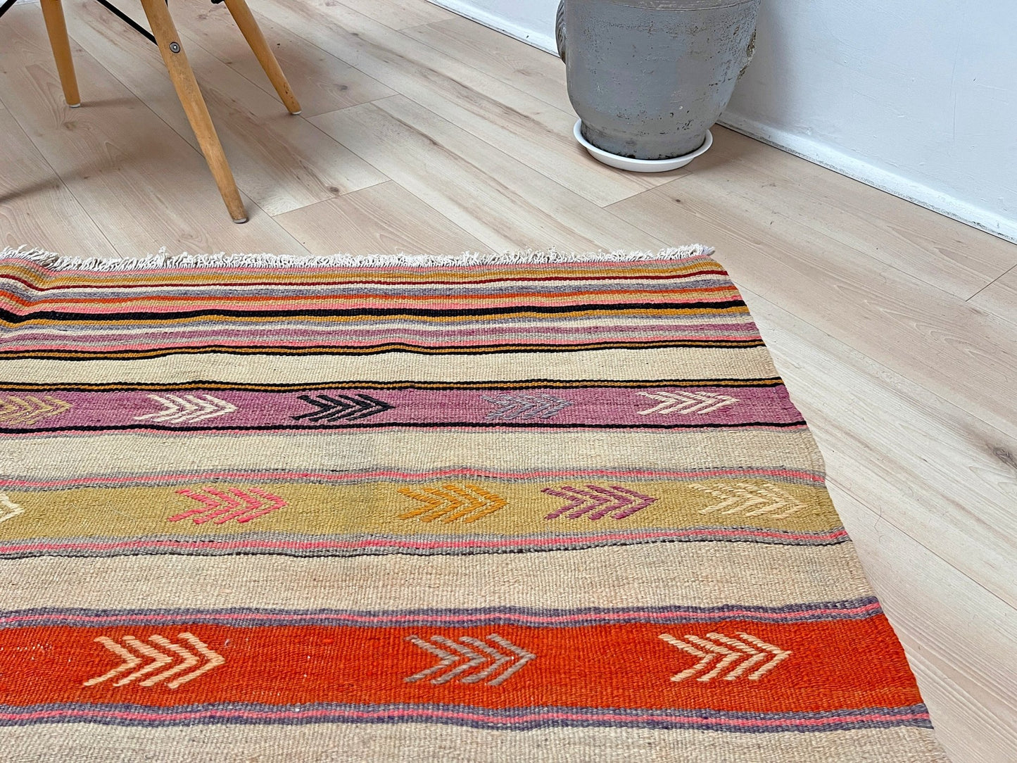 Vintage turkish kilim rug shop bay area. Handmade vibrant rug in living room setting. 6x8 handmade wool rug.  Kilim shop san francisco bay area berkeley california.