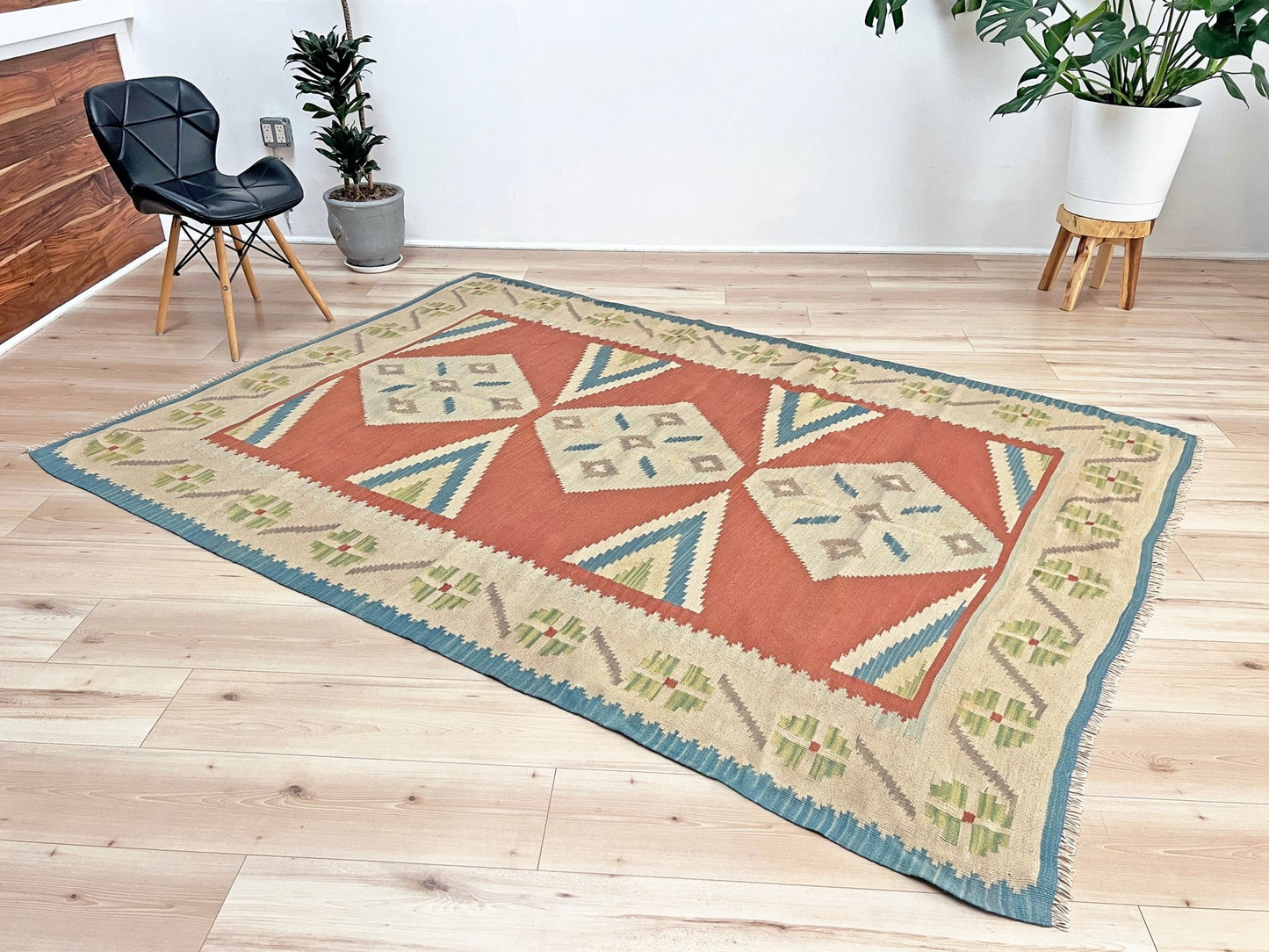 Turkish kilim rug shop san francisco bay area. Flatweave wool handmade rug for living room bedroom nursery kitchen dining. Buy turkish kilim online free shipping