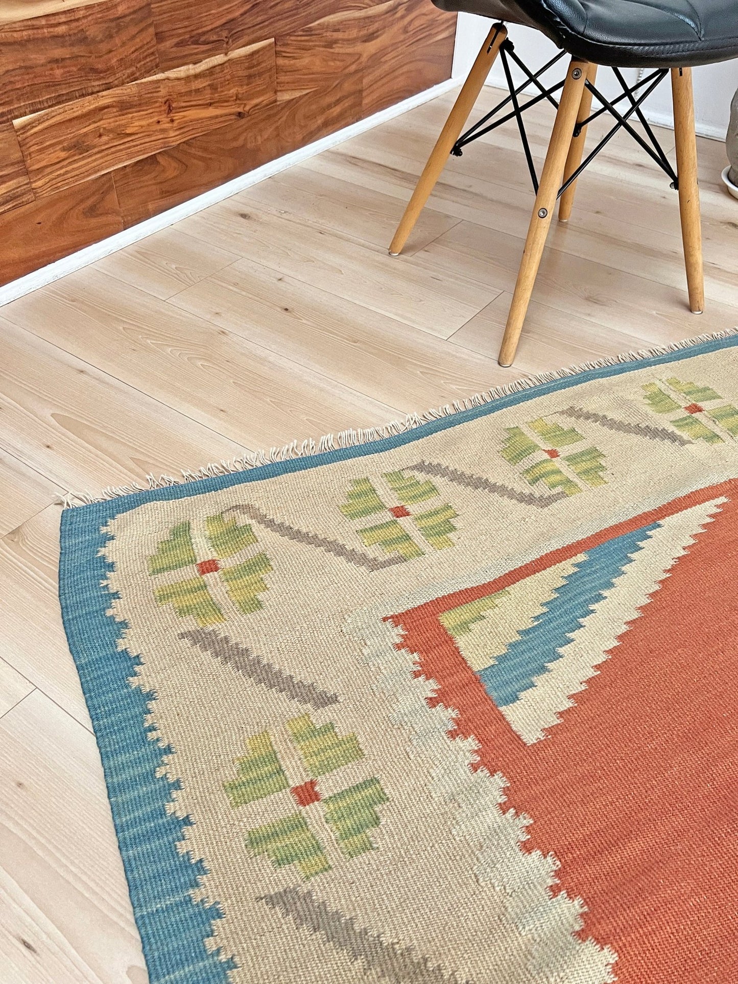 Turkish kilim rug shop san francisco bay area. Flatweave wool handmade rug for living room bedroom nursery kitchen dining. Buy turkish kilim online free shipping