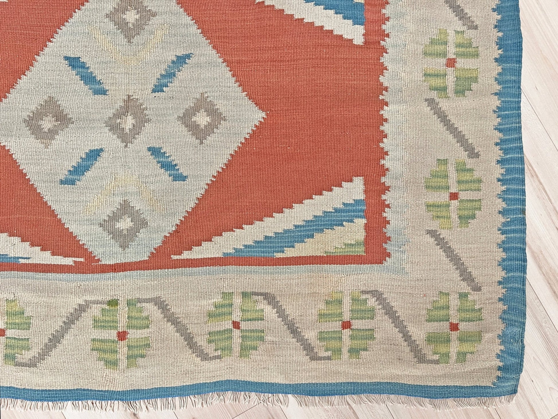 Turkish kilim rug shop san francisco bay area. Flatweave wool handmade rug for living room bedroom nursery kitchen dining. Buy turkish kilim online free shipping