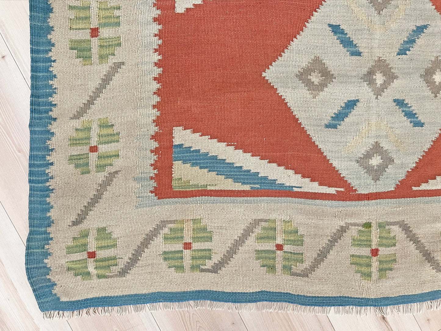 Turkish kilim rug shop san francisco bay area. Flatweave wool handmade rug for living room bedroom nursery kitchen dining. Buy turkish kilim online free shipping