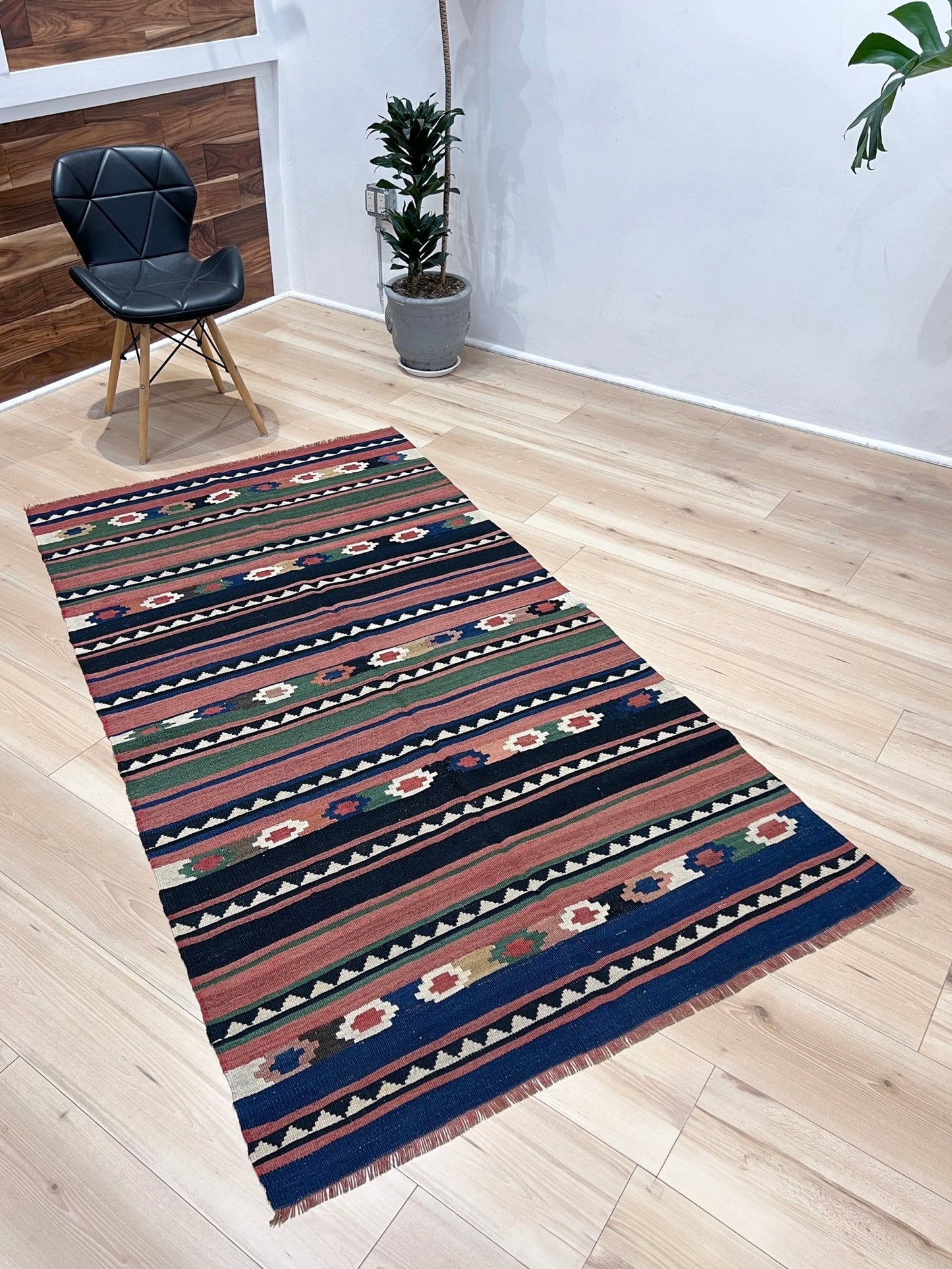 caucasian kilim navajo style flatweave rug. Kilim rug shop san francisco bay area.caucasian kilim navajo style flatweave rug. Kilim rug shop san francisco bay area.