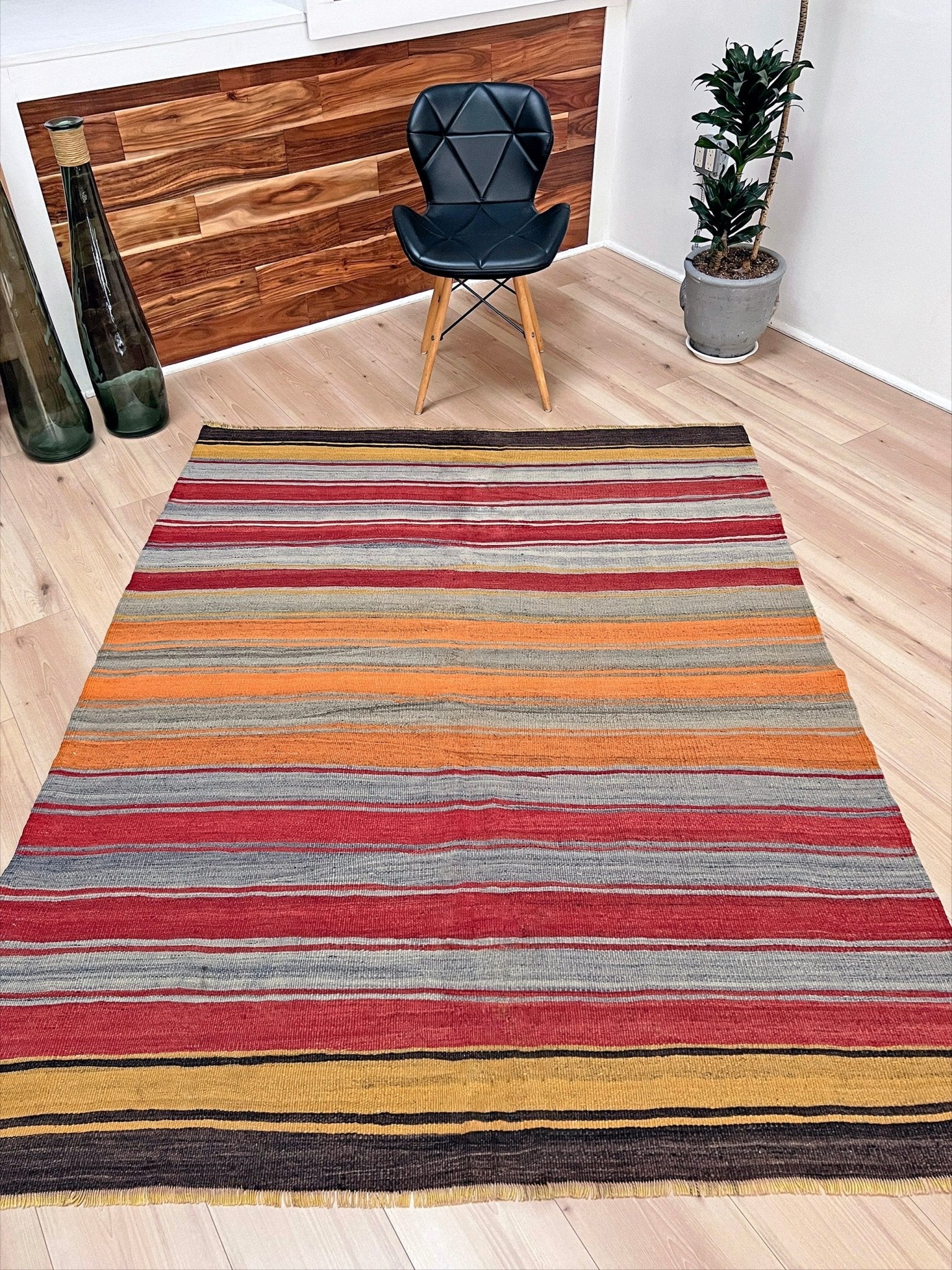 Striped flatweave wool rug. 5x7 turkish kilim rug shop san francisco bay area. Buy rug online free shipping.