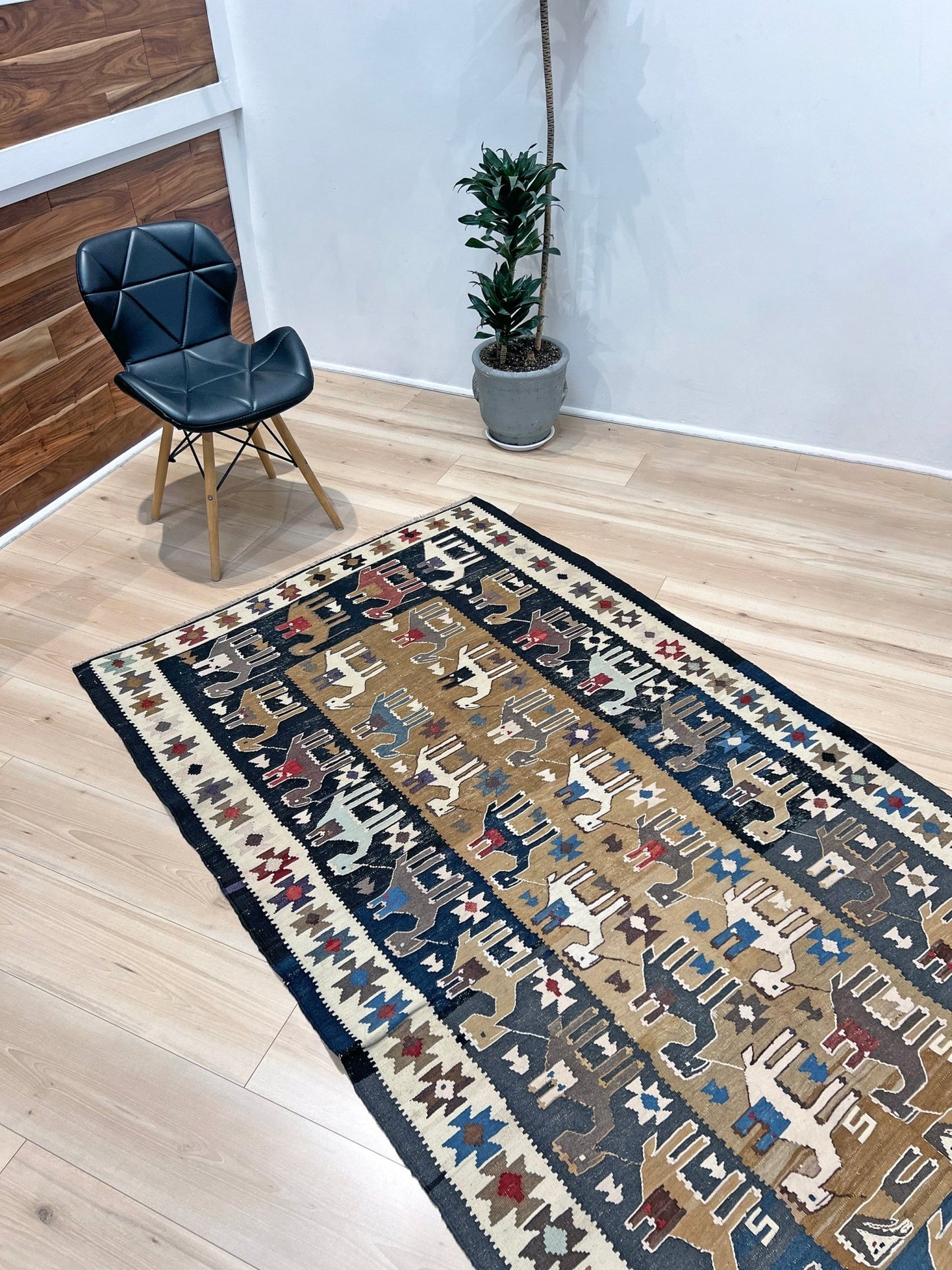  camel caravan persian vintage kilim rug shop san francisco bay area. Oriental rug shop. Buy handmade wool flatweave rug carpet.