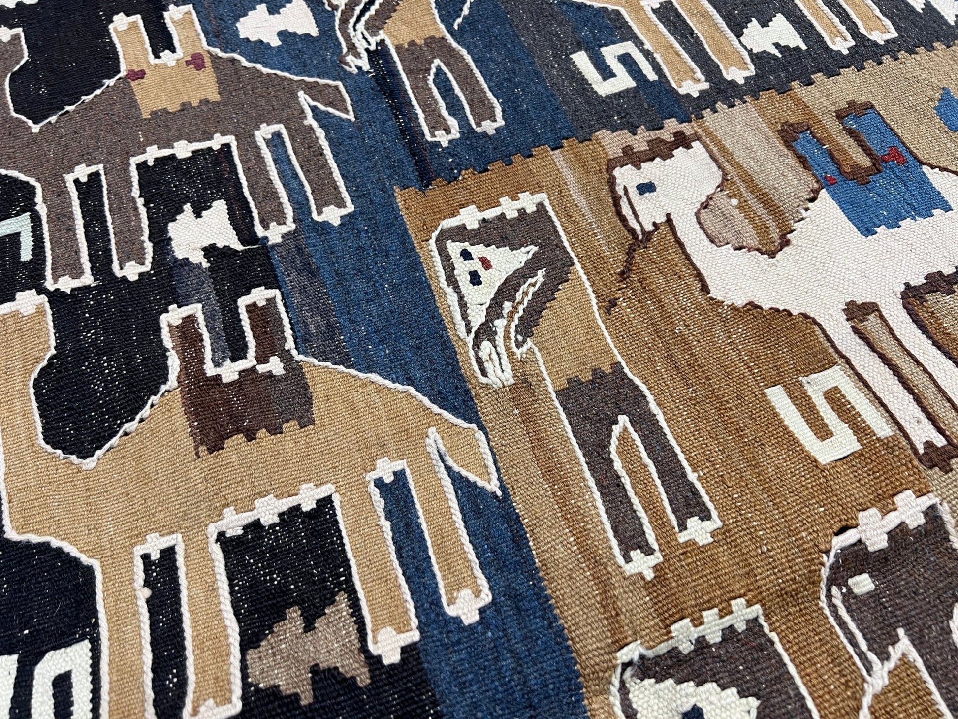  camel caravan persian vintage kilim rug shop san francisco bay area. Oriental rug shop. Buy handmade wool flatweave rug carpet.