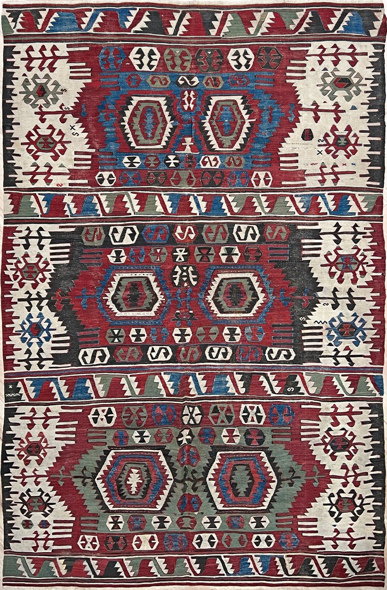 Konya antique turkish kilim rug shop san francisco bay area. Handmade wool rug shop palo alto.  Buy tribal kilim online, vibrant color.