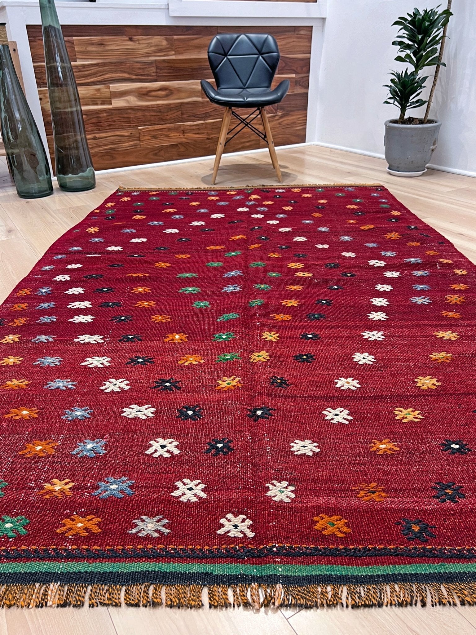 flower vintage turkish kilim rug shop san francisco bay area. Buy handmade wool rug online.