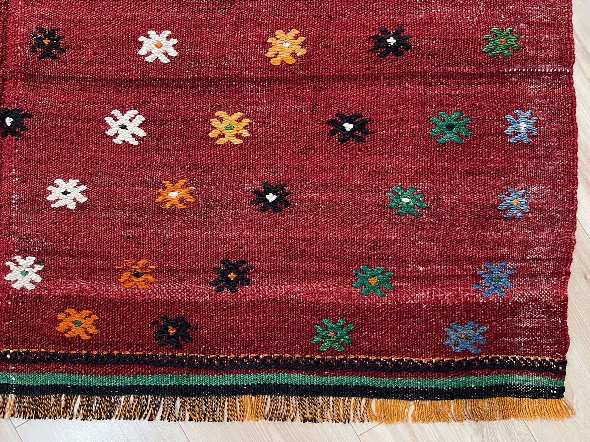 flower vintage turkish kilim rug shop san francisco bay area. Buy handmade wool rug online.