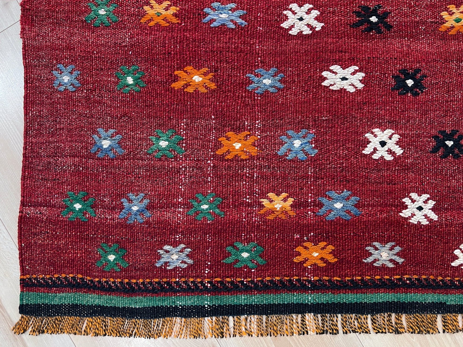 flower vintage turkish kilim rug shop san francisco bay area. Buy handmade wool rug online.