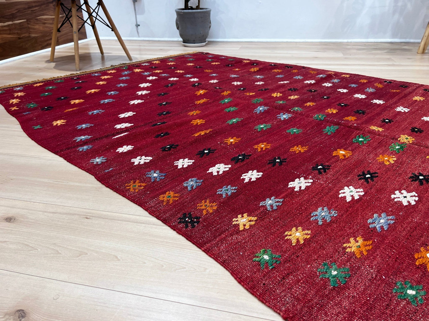 flower vintage turkish kilim rug shop san francisco bay area. Buy handmade wool rug online.