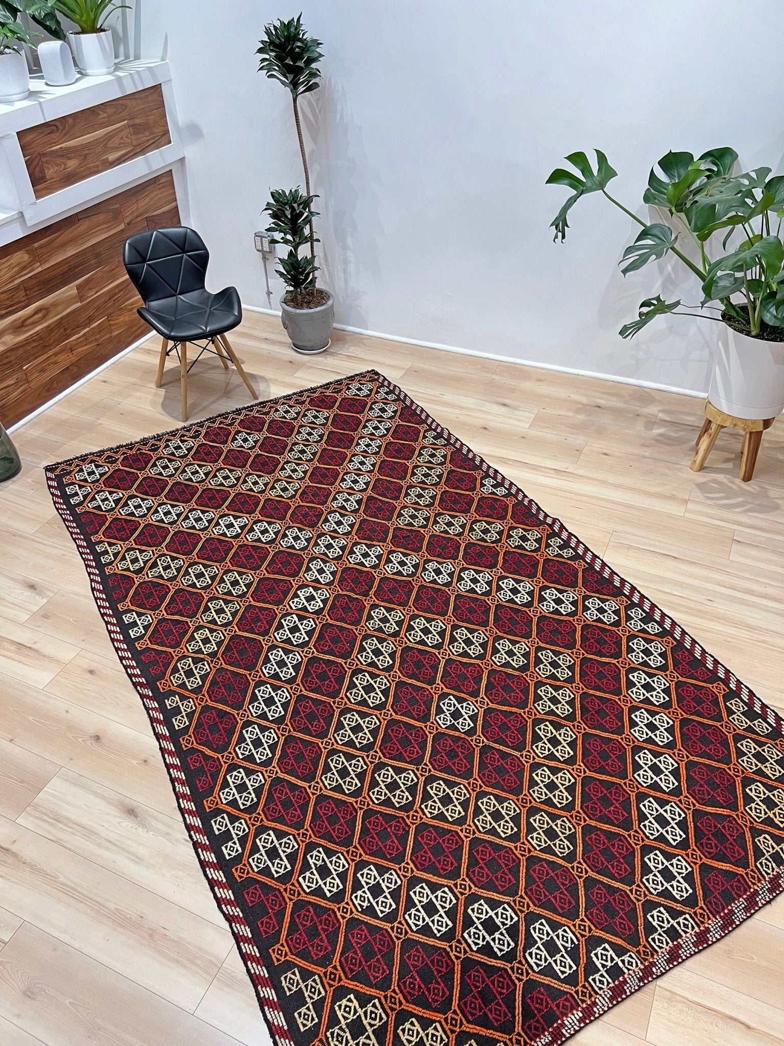 konta cicim turkish kilim rug shop san francisco bay area.  Handmade large wool flatweave rug. Buy rug online. 