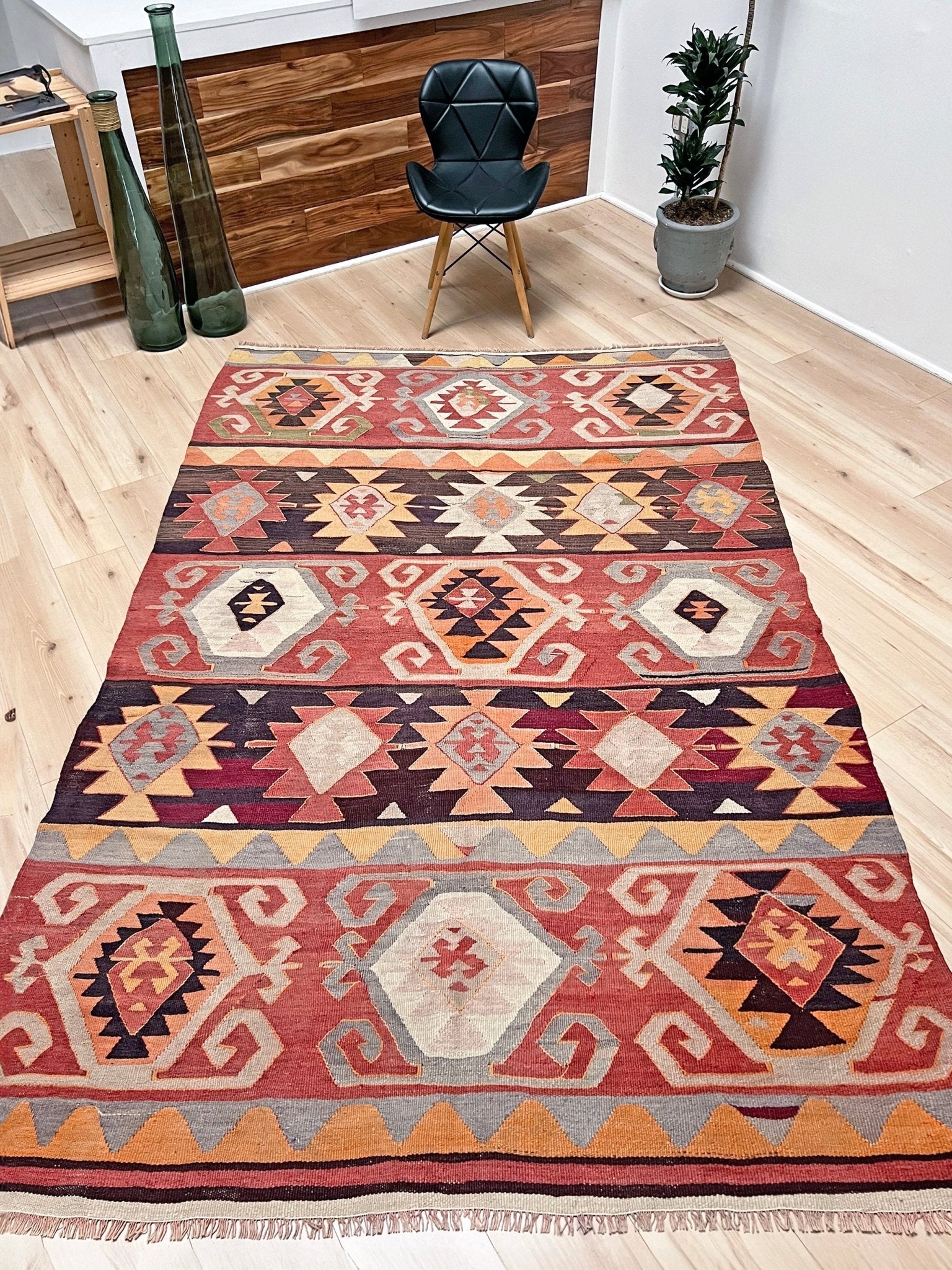 Kayseri Turkish kilim rug shop san francisco bay area. Handmade wool flatweave rug. Buy tribal navajo  style rug online.