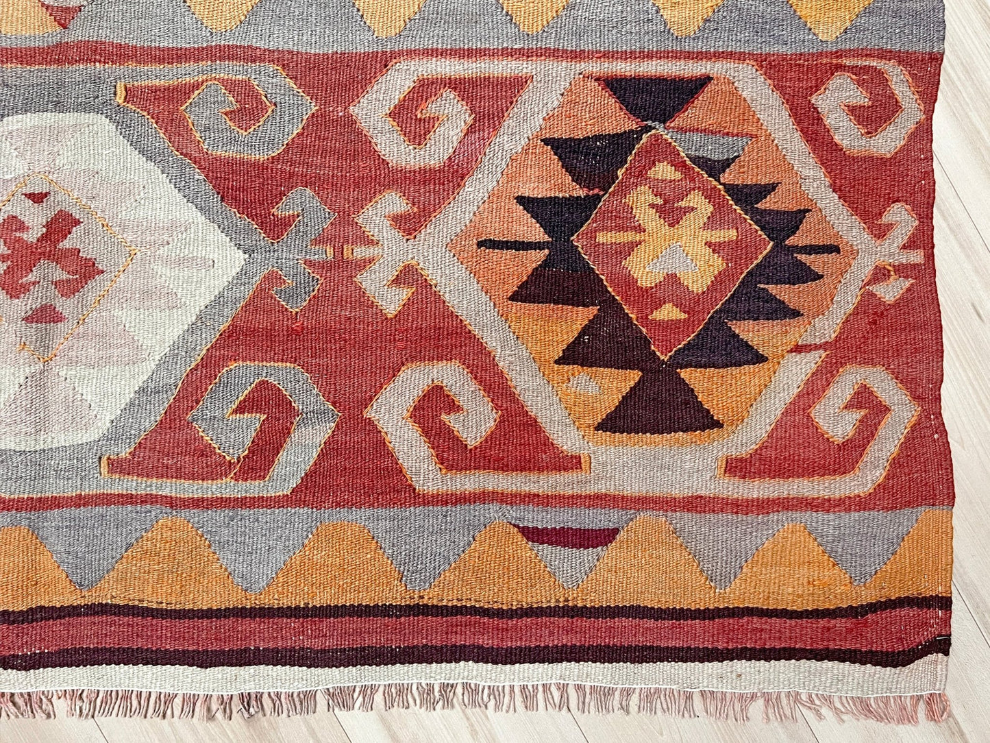 Kayseri Turkish kilim rug shop san francisco bay area. Handmade wool flatweave rug. Buy tribal navajo  style rug online.