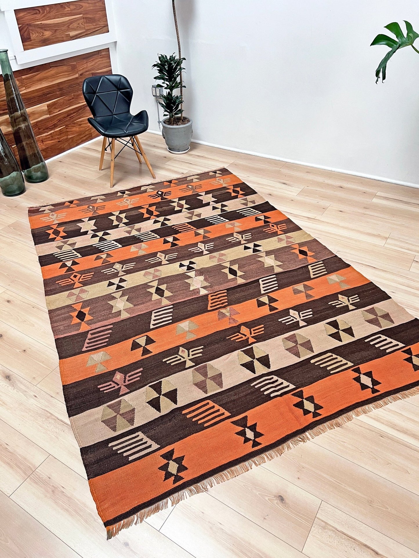 Navajo style flatweave Turkish Kilim rug shop san francisco bay area. 6x8 Handmade wool rug. Buy handmade rug online.