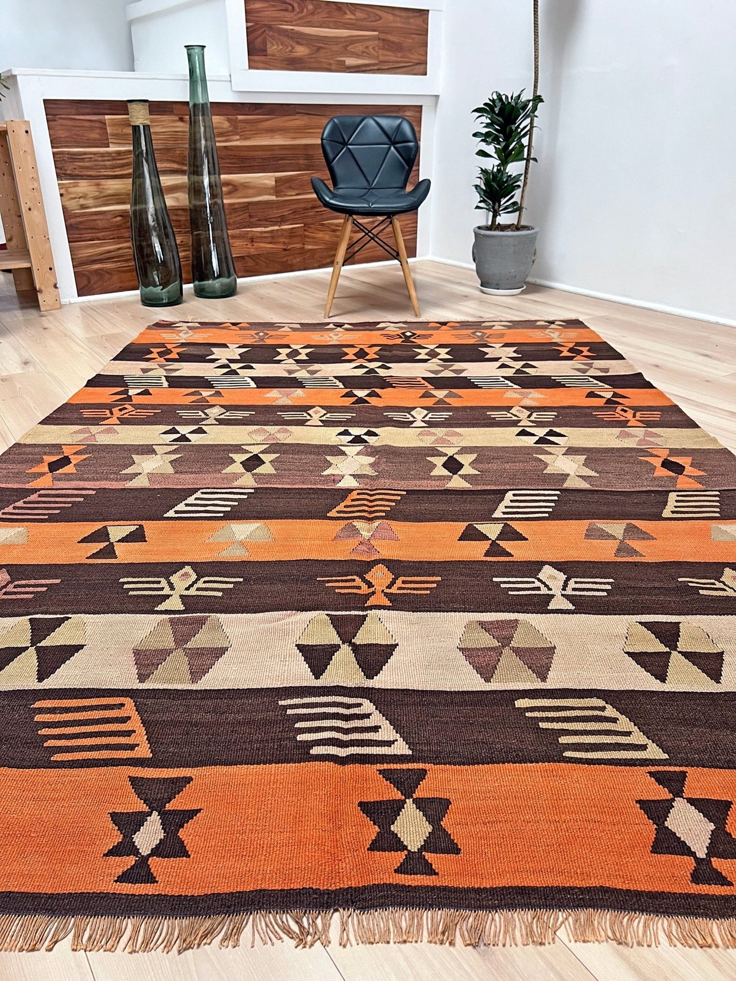 Navajo style flatweave Turkish Kilim rug shop san francisco bay area. 6x8 Handmade wool rug. Buy handmade rug online.