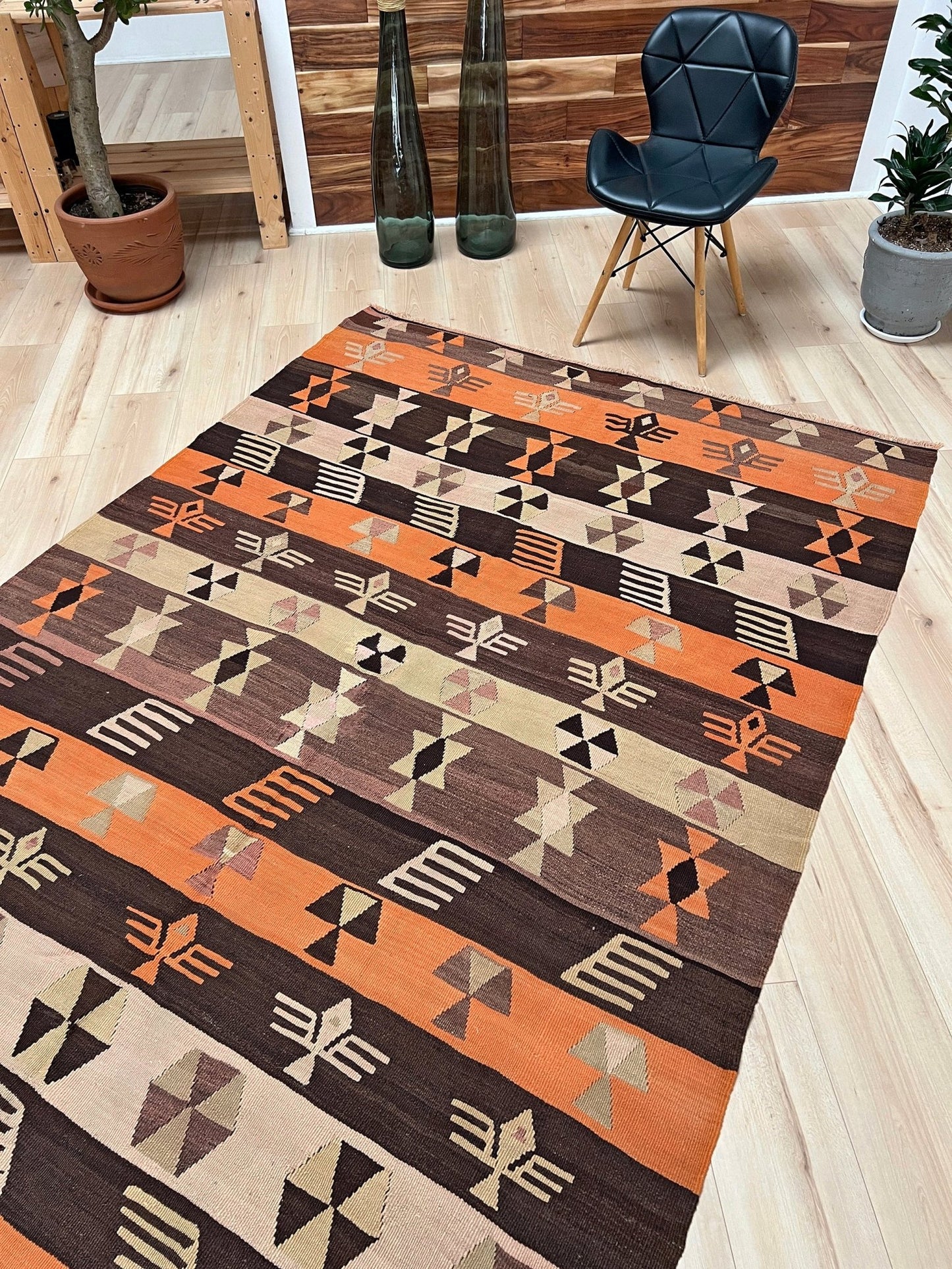 Navajo style flatweave Turkish Kilim rug shop san francisco bay area. 6x8 Handmade wool rug. Buy handmade rug online.