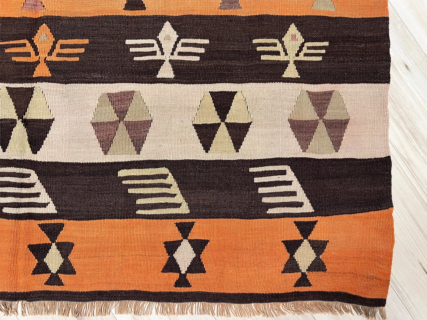 Navajo style flatweave Turkish Kilim rug shop san francisco bay area. 6x8 Handmade wool rug. Buy handmade rug online.