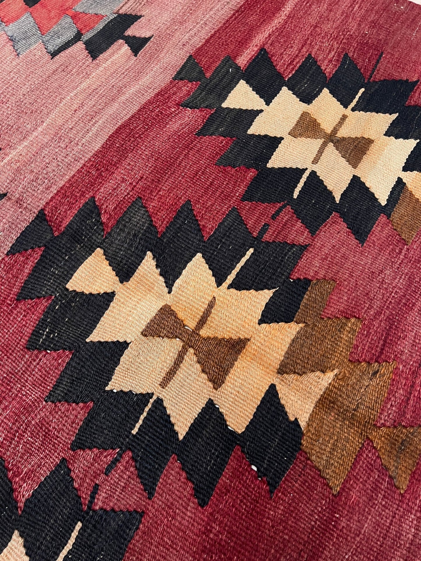 pergamum Vintage turkish kilim rug shop San francisco bay area. Navajo style rug. Buy turkish rug online