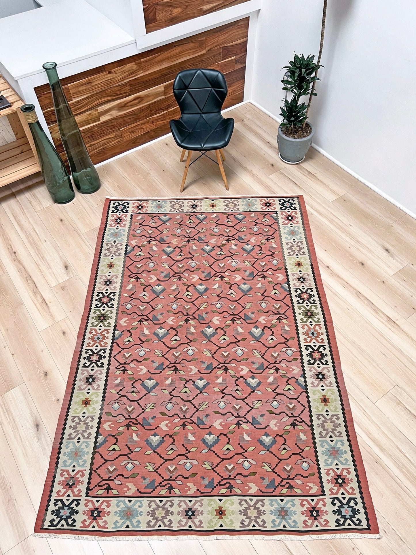 Pirot Kilim • Handmade Semi-antique Flatweave  Rug (5'3"x7'8")