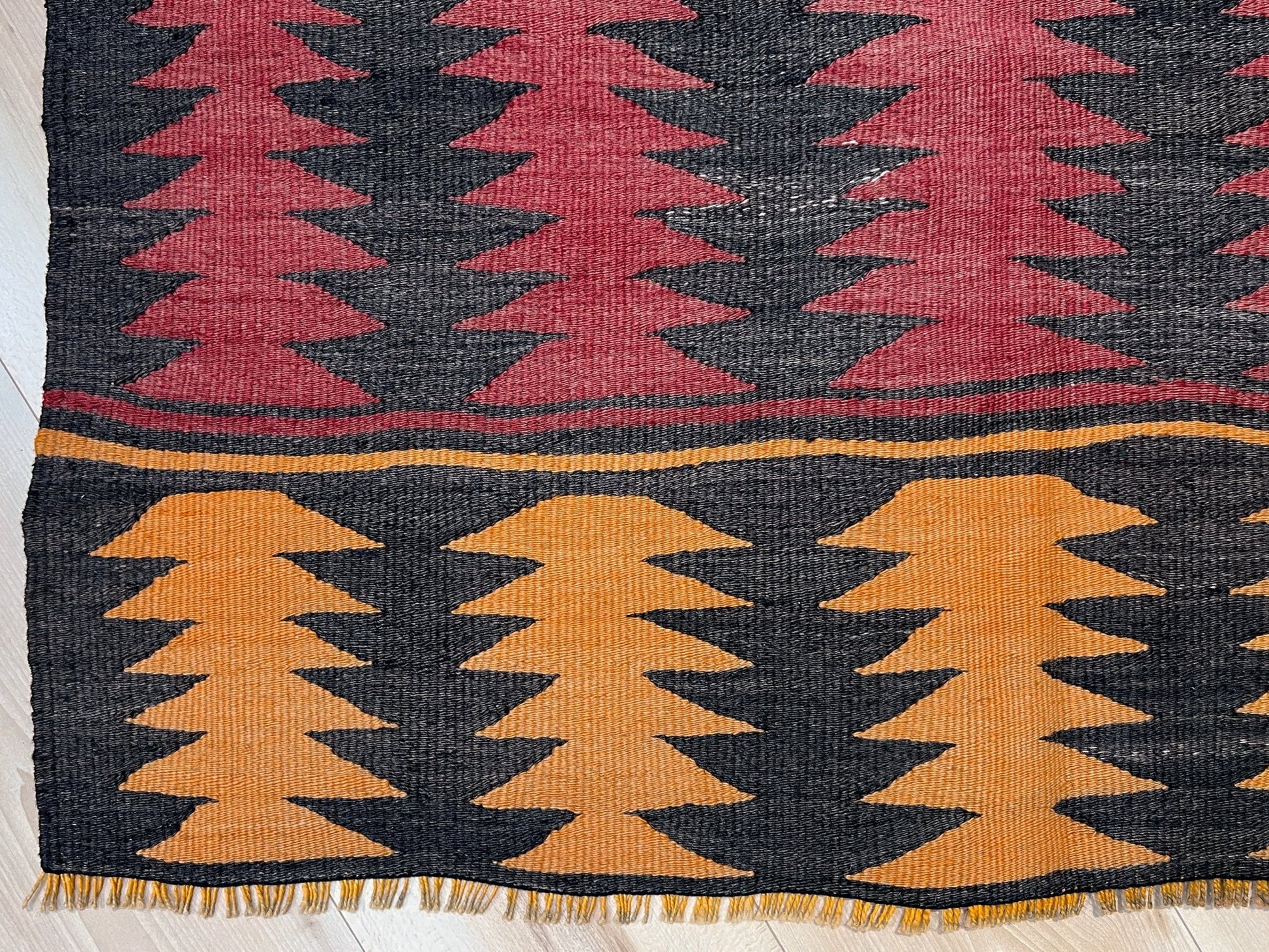 Denizli vibrant turkish kilim rug shop san francisco bay area. Buy handmade wool rug for nursery.