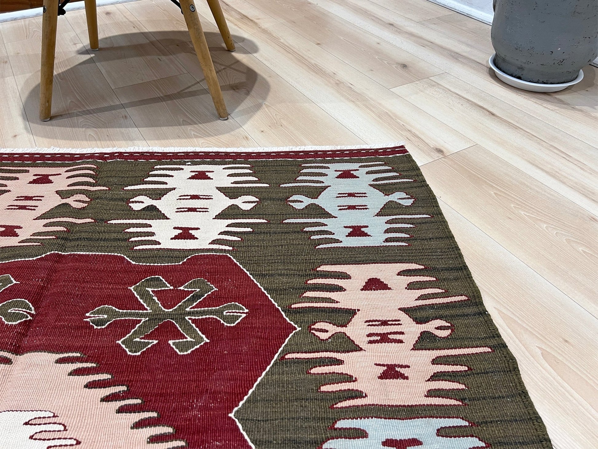 Afyon turkish kilim rug shop. Handmade wool  small flatweave rug shop san francisco bay area.