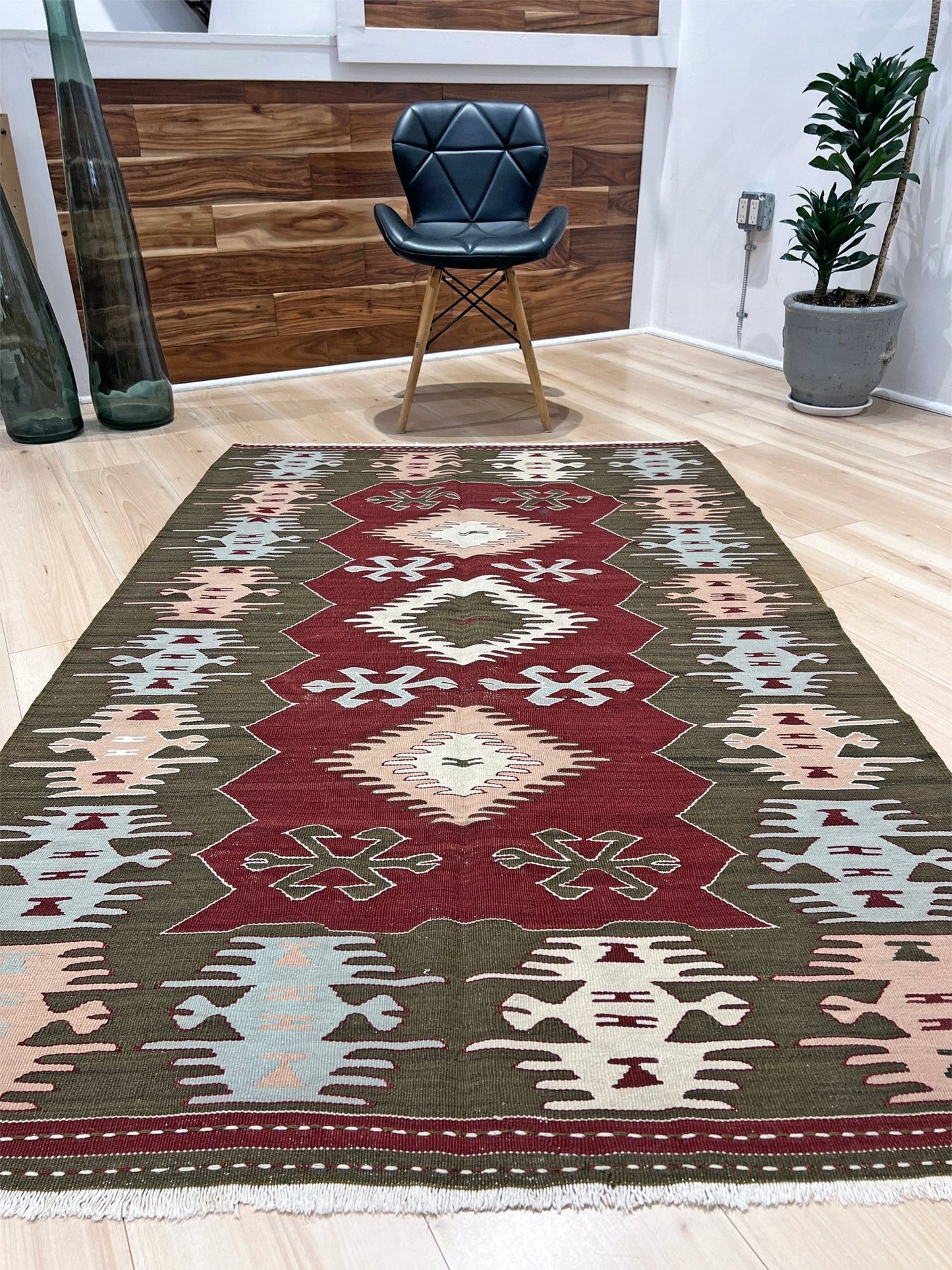 Afyon turkish kilim rug shop. Handmade wool  small flatweave rug shop san francisco bay area.