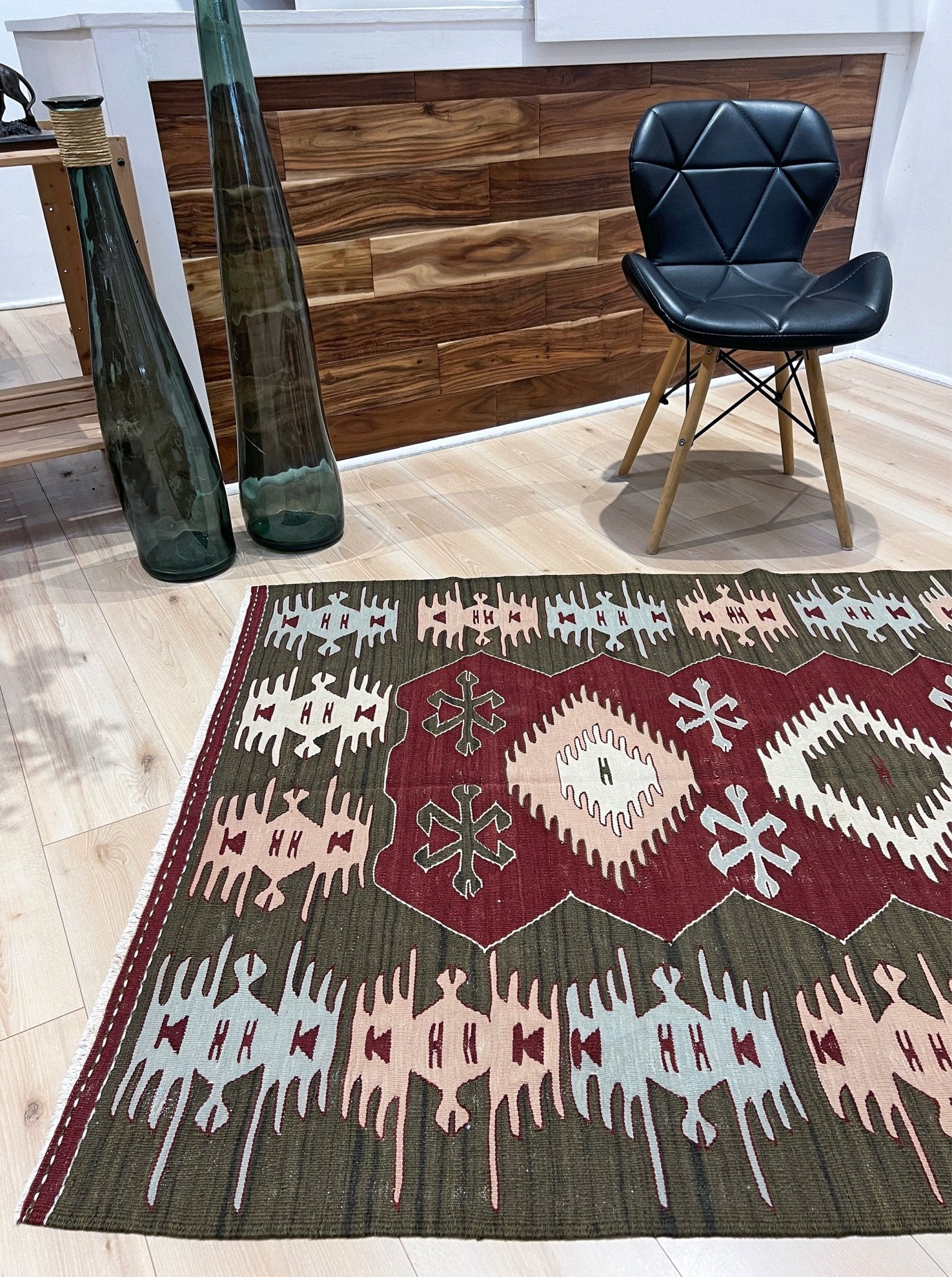 Afyon turkish kilim rug shop. Handmade wool  small flatweave rug shop san francisco bay area.